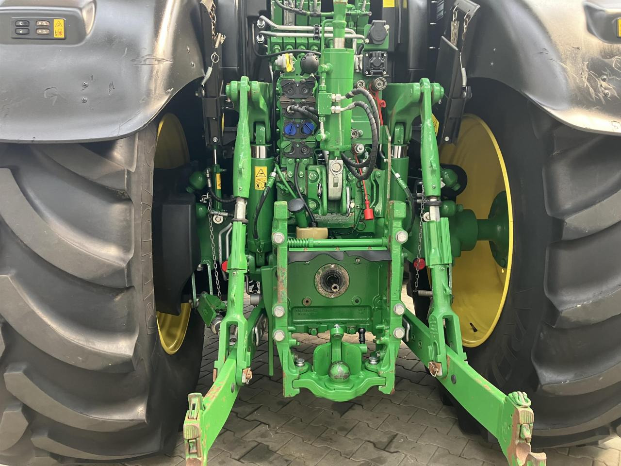 John Deere 6215R - Трактор: слика 5 John Deere 6215R - Трактор: слика 5