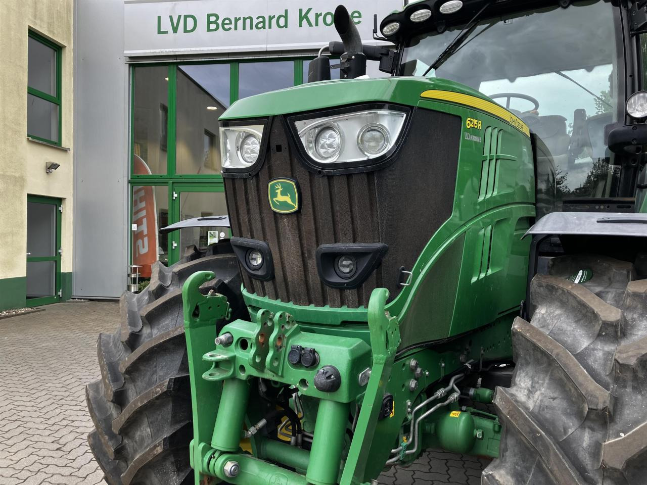 John Deere 6215R - Трактор: слика 4 John Deere 6215R - Трактор: слика 4