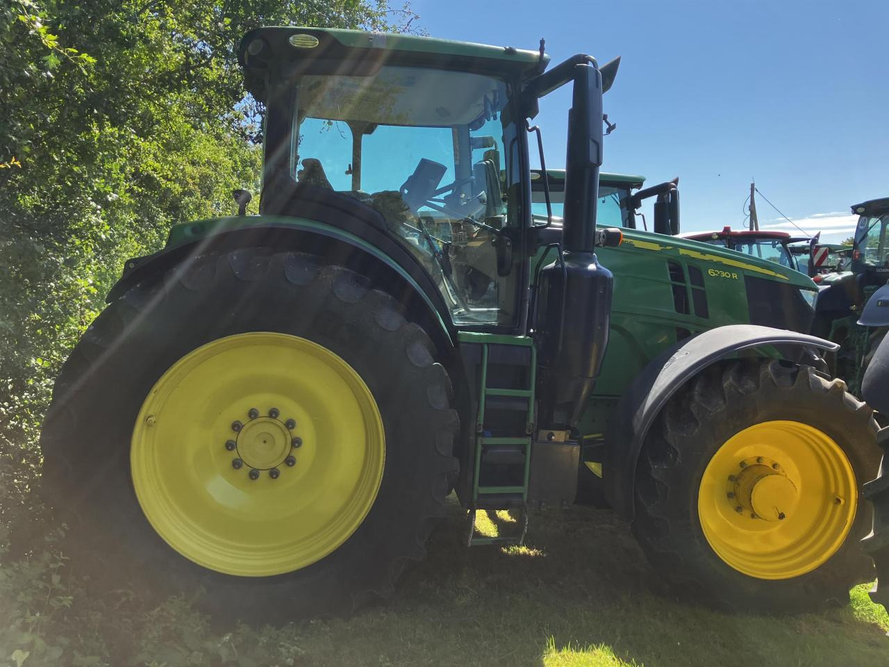 John Deere 6230R - Трактор: слика 2 John Deere 6230R - Трактор: слика 2