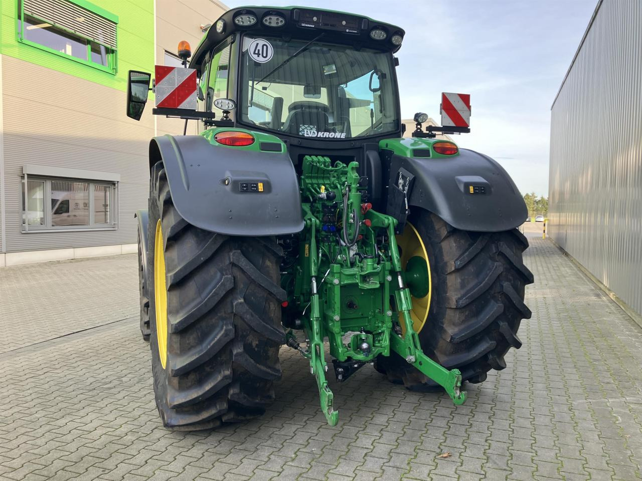 John Deere 6R 215 - Трактор: слика 3 John Deere 6R 215 - Трактор: слика 3