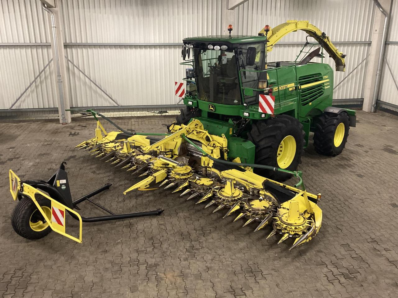 John Deere 7750i - Комбајн за сточна храна: слика 1 John Deere 7750i - Комбајн за сточна храна: слика 1