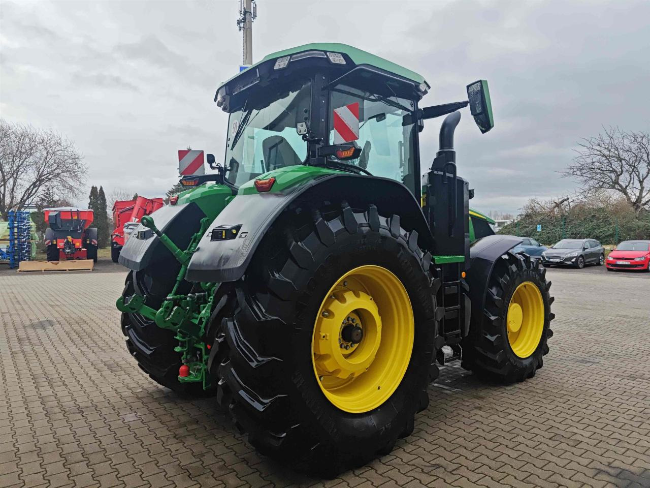 John Deere 7R 330 - Трактор: слика 4 John Deere 7R 330 - Трактор: слика 4