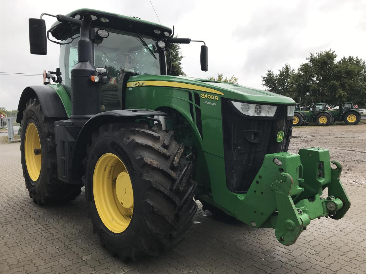 John Deere 8400R - Трактор: слика 2 John Deere 8400R - Трактор: слика 2