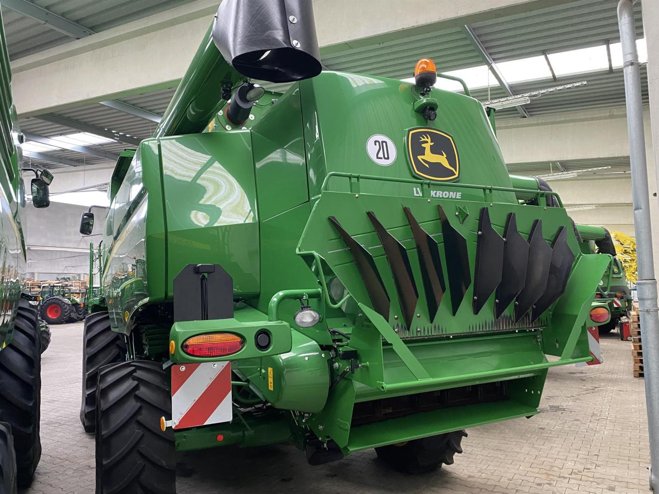 John Deere T550i - Комбајн: слика 4 John Deere T550i - Комбајн: слика 4