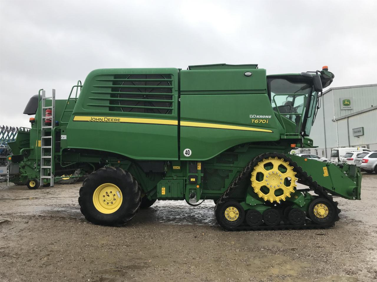 John Deere T670 - Комбајн: слика 2 John Deere T670 - Комбајн: слика 2