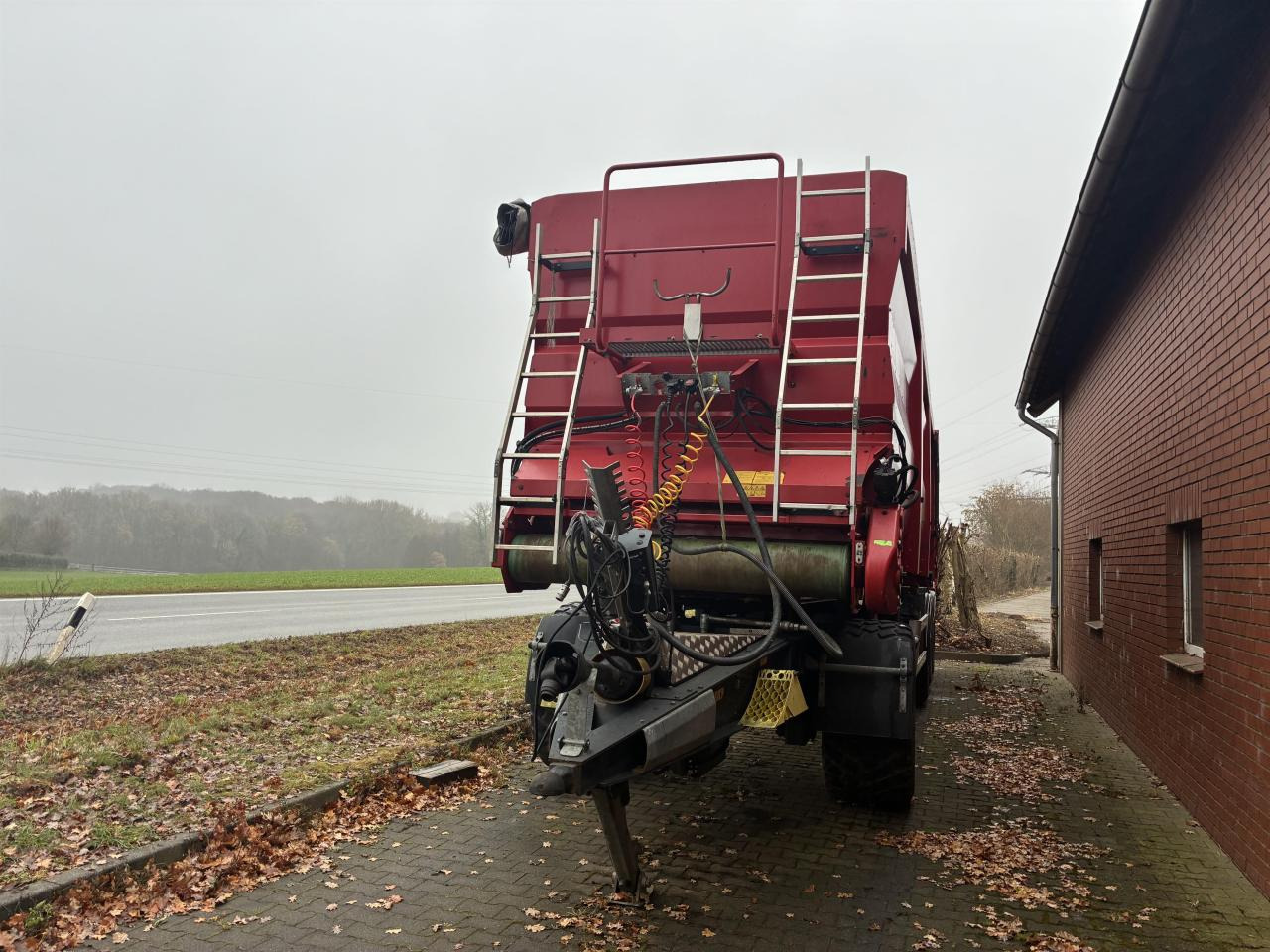 Krampe SB 30 - Земјоделска приколка за истурање/ Истурач: слика 2 Krampe SB 30 - Земјоделска приколка за истурање/ Истурач: слика 2