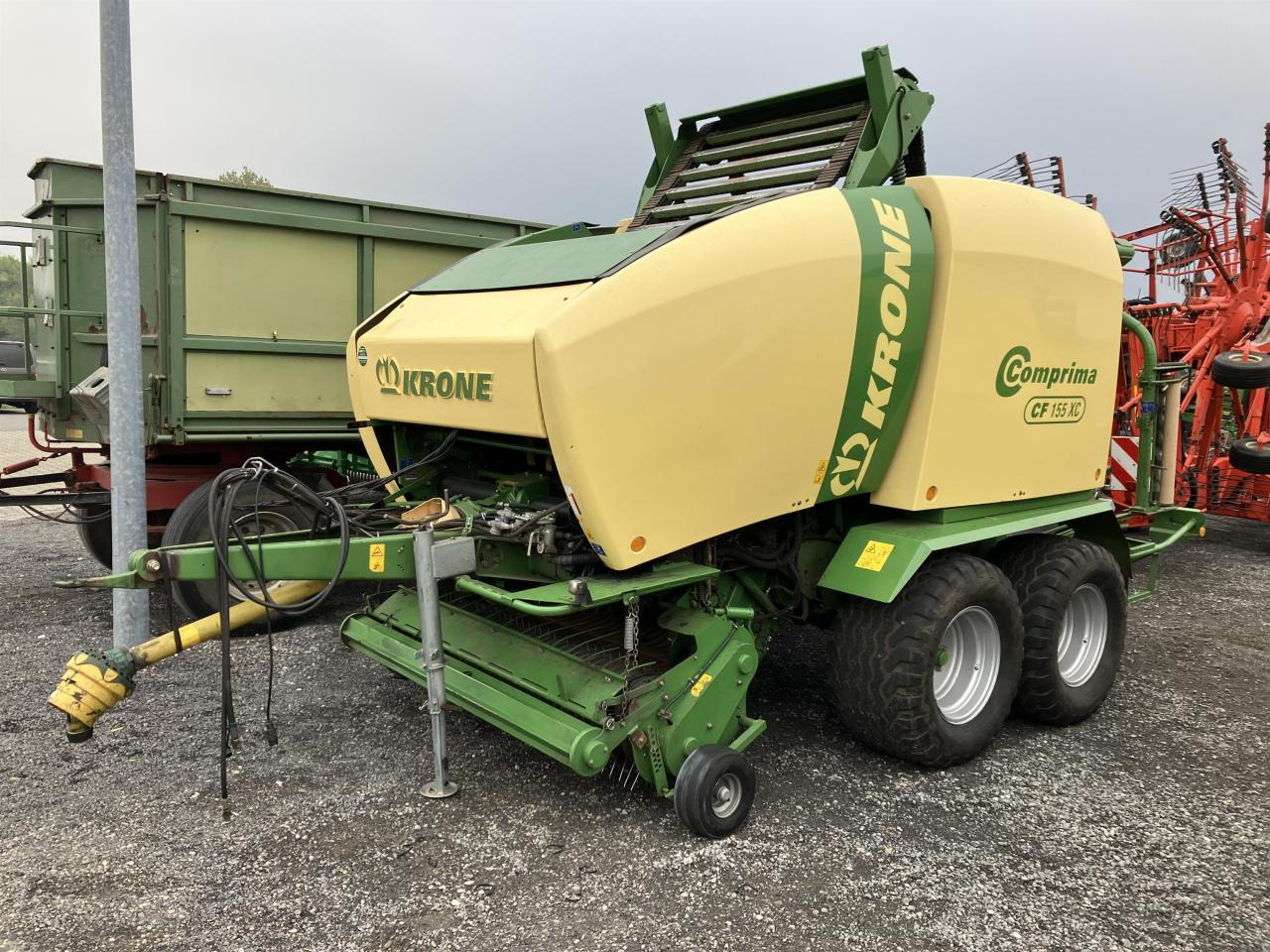 Krone CF 155 XC - Балирка за тркалезни бали: слика 1 Krone CF 155 XC - Балирка за тркалезни бали: слика 1