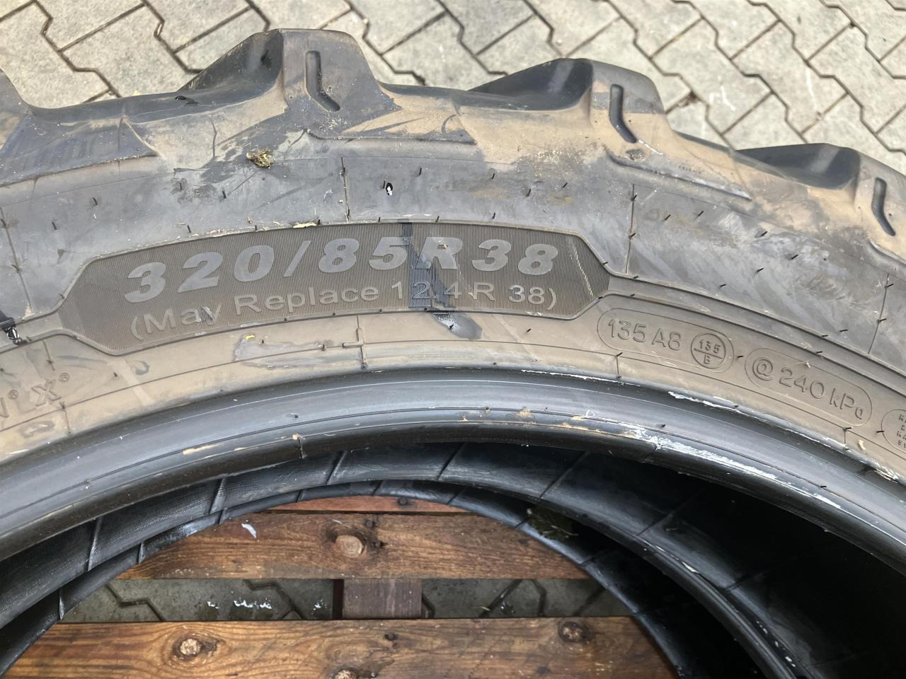 Michelin 320/85R38 - Гума за Земјоделска машина: слика 4 Michelin 320/85R38 - Гума за Земјоделска машина: слика 4