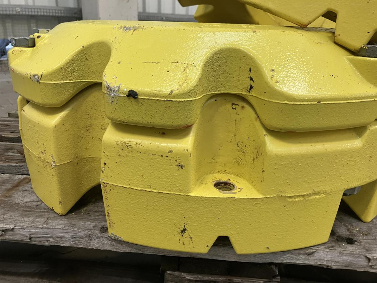 John Deere 2x 205+72 kg - Резервни делови за Земјоделска машина: слика 2 John Deere 2x 205+72 kg - Резервни делови за Земјоделска машина: слика 2