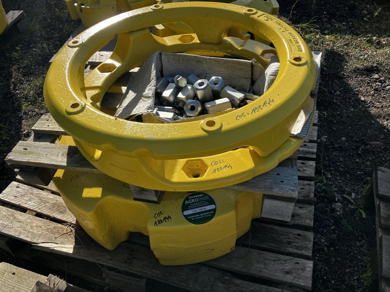 John Deere 70 Kg + 900 kg - Резервни делови за Земјоделска машина: слика 1 John Deere 70 Kg + 900 kg - Резервни делови за Земјоделска машина: слика 1