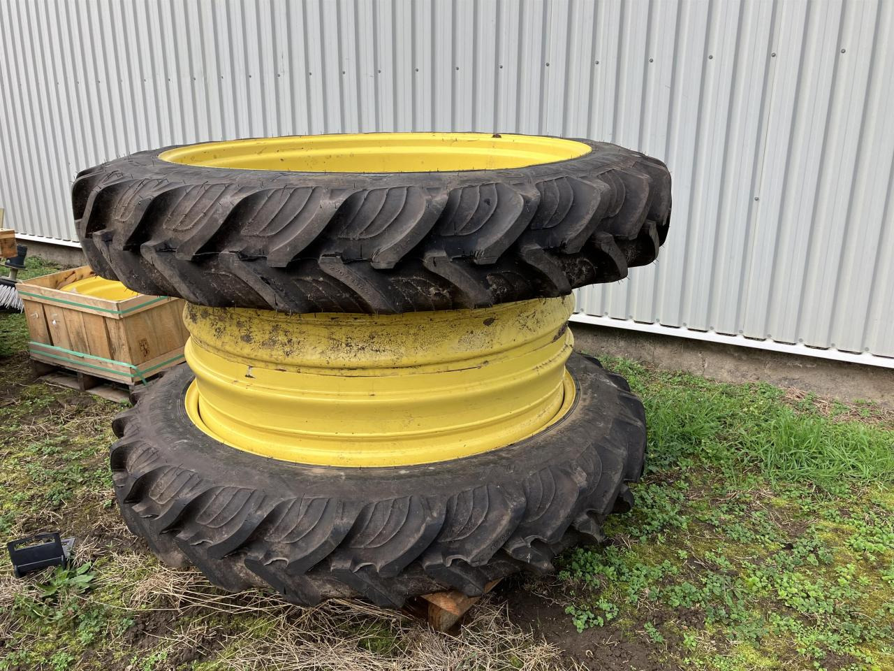 Taurus 270/95R44 - Гума за Земјоделска машина: слика 4 Taurus 270/95R44 - Гума за Земјоделска машина: слика 4