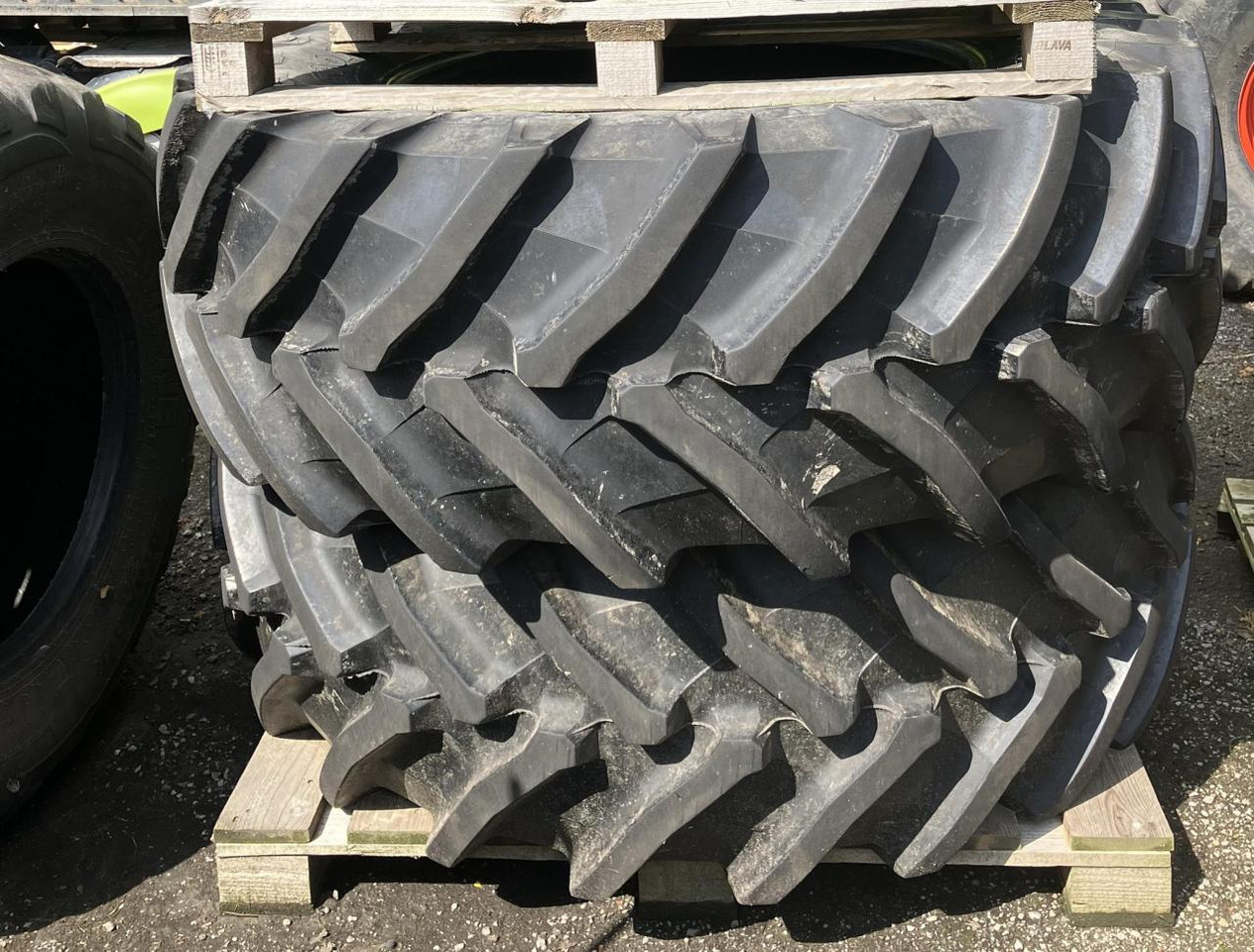 Trelleborg 600/65R38 - Гума за Земјоделска машина: слика 1 Trelleborg 600/65R38 - Гума за Земјоделска машина: слика 1