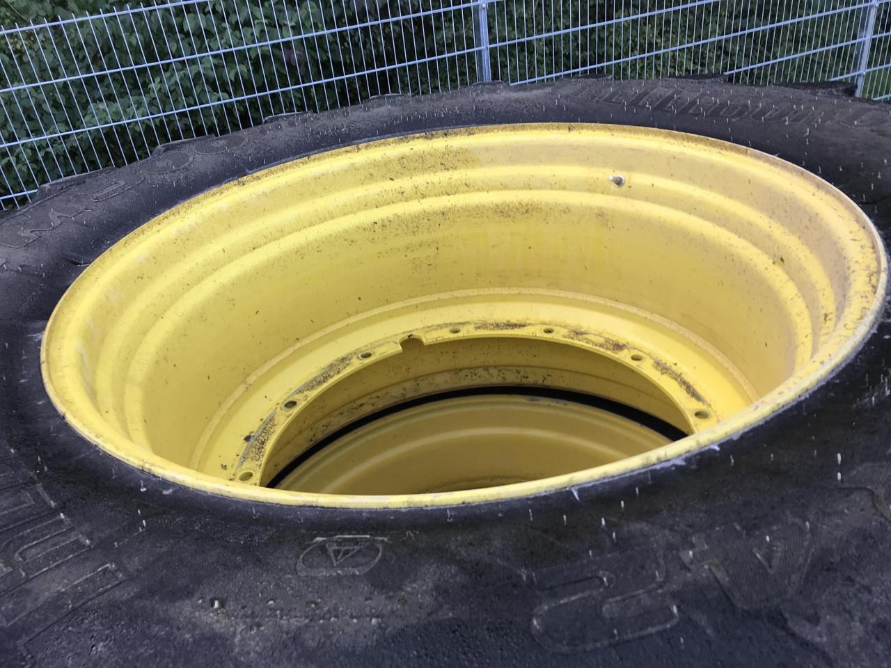 Trelleborg 710/75R42 - Гума за Земјоделска машина: слика 2 Trelleborg 710/75R42 - Гума за Земјоделска машина: слика 2