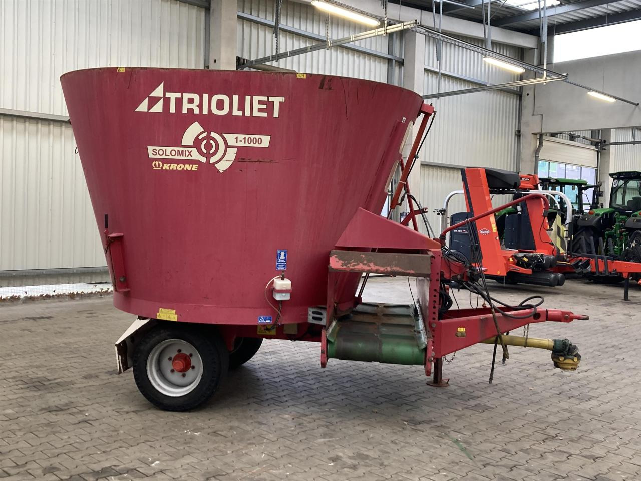 Trioliet Solomix 1 VL 1000 - Вагон за мешање сточна храна: слика 3 Trioliet Solomix 1 VL 1000 - Вагон за мешање сточна храна: слика 3