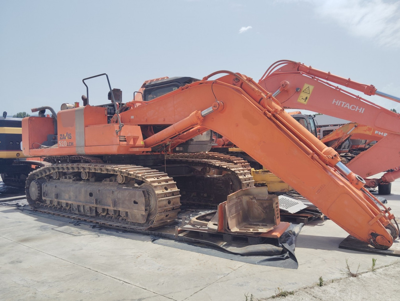 EXCAVADORA HITACHI ZX520LCH-3 - Багер гасеничар: слика 3 EXCAVADORA HITACHI ZX520LCH-3 - Багер гасеничар: слика 3