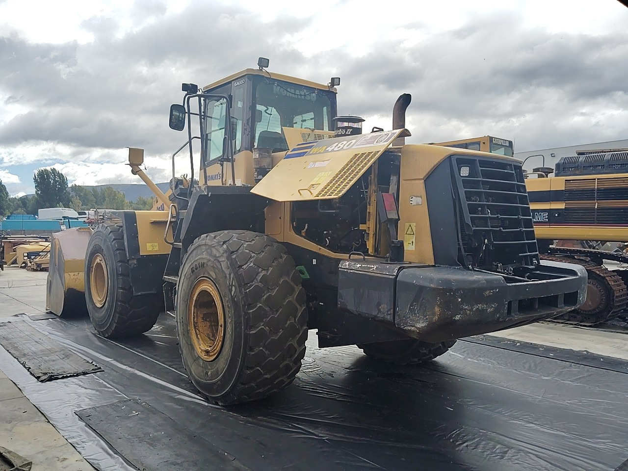 KOMATSU WA480-5H - Натоварувач на тркала: слика 3 KOMATSU WA480-5H - Натоварувач на тркала: слика 3