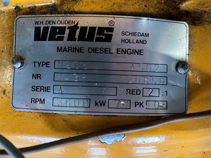 Caterpillar Vetus M205 7.7 kW / 10.5 PK Marine Diesel motor met keerkoppeling - Мотор: слика 4 Caterpillar Vetus M205 7.7 kW / 10.5 PK Marine Diesel motor met keerkoppeling - Мотор: слика 4