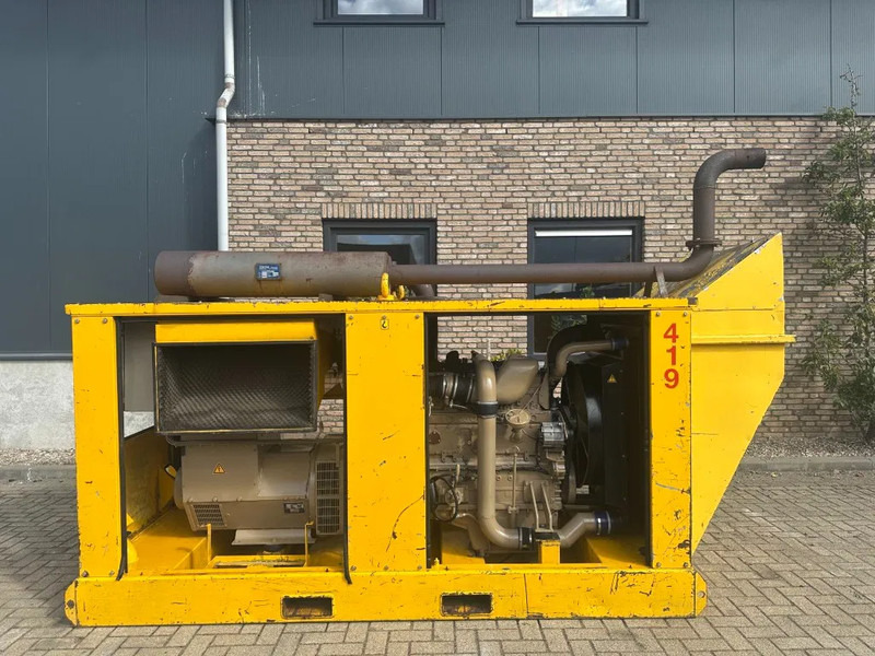 DAF DKX 1160 Stamford 250 kVA Silent Noodstroom generatorset - Генераторска поставка: слика 2 DAF DKX 1160 Stamford 250 kVA Silent Noodstroom generatorset - Генераторска поставка: слика 2