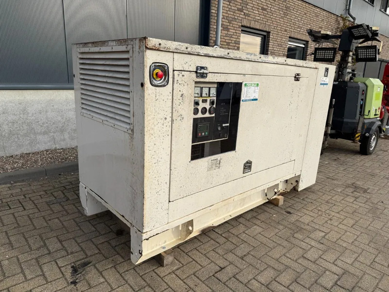 Deutz BF4M 1013 EC Stamford 100 kVA Silent generatorset - Генераторска поставка: слика 4 Deutz BF4M 1013 EC Stamford 100 kVA Silent generatorset - Генераторска поставка: слика 4