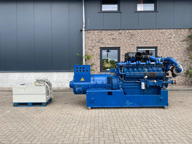 Deutz Gasset 800 / 1110 kVA Stamford generatorset - Генераторска поставка: слика 4 Deutz Gasset 800 / 1110 kVA Stamford generatorset - Генераторска поставка: слика 4