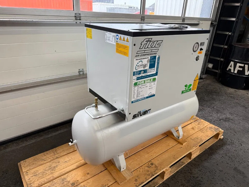 Fiac LS 8 - 200 Elektrische Schroefcompressor 6 kW 736 L / min 10 Bar New ! Overstock ! - Компресор за воздух: слика 2 Fiac LS 8 - 200 Elektrische Schroefcompressor 6 kW 736 L / min 10 Bar New ! Overstock ! - Компресор за воздух: слика 2