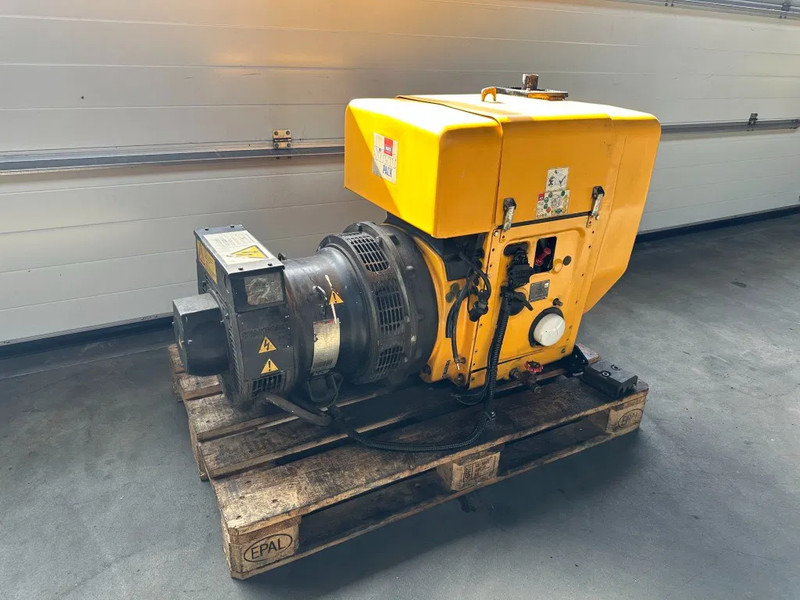 Hatz 2L41C Stamford 17.5 kVA Silentpack generatorset - Генераторска поставка: слика 3 Hatz 2L41C Stamford 17.5 kVA Silentpack generatorset - Генераторска поставка: слика 3