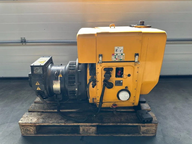Hatz 2L41C Stamford 17.5 kVA Silentpack generatorset - Генераторска поставка: слика 1 Hatz 2L41C Stamford 17.5 kVA Silentpack generatorset - Генераторска поставка: слика 1