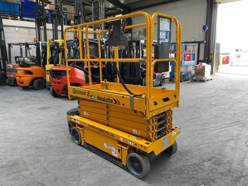 Haulotte Optimum 8 Elektrische Schaarhoogwerker 7.8 meter werkhoogte als nieuw ! 28 uur ! - Кревач ножица: слика 1 Haulotte Optimum 8 Elektrische Schaarhoogwerker 7.8 meter werkhoogte als nieuw ! 28 uur ! - Кревач ножица: слика 1