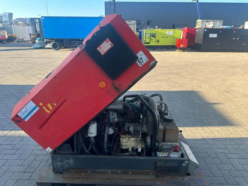 Ingersoll Rand 720 R1051SF Kubota D1005 Diesel Compressor 2000 L / min 17.5 kW 8.6 Bar - Компресор за воздух: слика 3 Ingersoll Rand 720 R1051SF Kubota D1005 Diesel Compressor 2000 L / min 17.5 kW 8.6 Bar - Компресор за воздух: слика 3