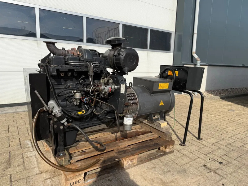 Iveco FPT Himoinsa Mecc Alte Spa 75 kVA generatorset - Генераторска поставка: слика 3 Iveco FPT Himoinsa Mecc Alte Spa 75 kVA generatorset - Генераторска поставка: слика 3