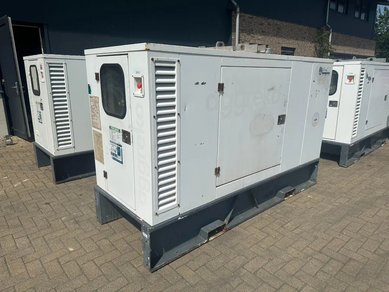 Iveco FPT NEF45 SM1A.A004 Stamford 60 kVA Silent Rental generatorset - Генераторска поставка: слика 5 Iveco FPT NEF45 SM1A.A004 Stamford 60 kVA Silent Rental generatorset - Генераторска поставка: слика 5