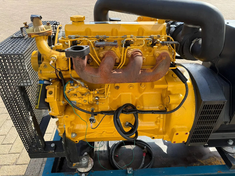 John Deere 4039 DF 008 Stamford 42.5 kVA generatorset - Генераторска поставка: слика 4 John Deere 4039 DF 008 Stamford 42.5 kVA generatorset - Генераторска поставка: слика 4
