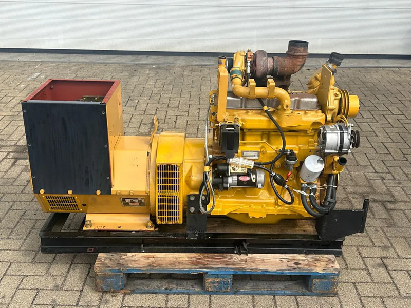 John Deere 4039 TF Stamford 75 kVA generatorset - Генераторска поставка: слика 1 John Deere 4039 TF Stamford 75 kVA generatorset - Генераторска поставка: слика 1
