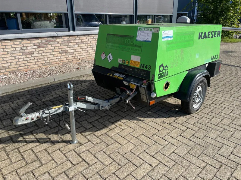 Kaeser M43 Kubota 4,2 m3 / min 7 Bar 30 kW Mobiele Silent Diesel Compressor - Компресор за воздух: слика 2 Kaeser M43 Kubota 4,2 m3 / min 7 Bar 30 kW Mobiele Silent Diesel Compressor - Компресор за воздух: слика 2