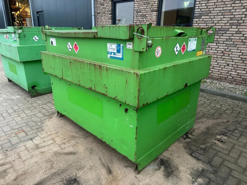 Kiwa IBC Steenbergen 2000 liter Dieseltank met handpomp Milieutank - Резервоар за складирање: слика 2 Kiwa IBC Steenbergen 2000 liter Dieseltank met handpomp Milieutank - Резервоар за складирање: слика 2