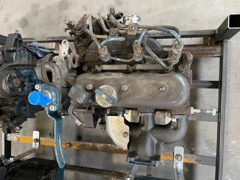 Kubota D722 dieselmotor 3 cilinder 18 PK (4stuks!) - Мотор за Опрема за ракување со материјали: слика 4 Kubota D722 dieselmotor 3 cilinder 18 PK (4stuks!) - Мотор за Опрема за ракување со материјали: слика 4