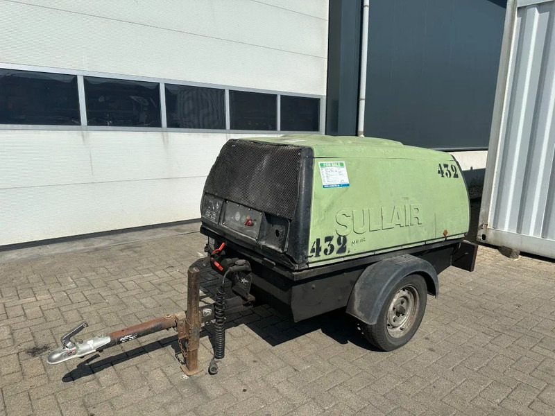 Kubota V2203 Sullair K65 Mobiele Diesel Compressor 3.7 m3 / min 30 kW 7 Bar - Компресор за воздух: слика 2 Kubota V2203 Sullair K65 Mobiele Diesel Compressor 3.7 m3 / min 30 kW 7 Bar - Компресор за воздух: слика 2