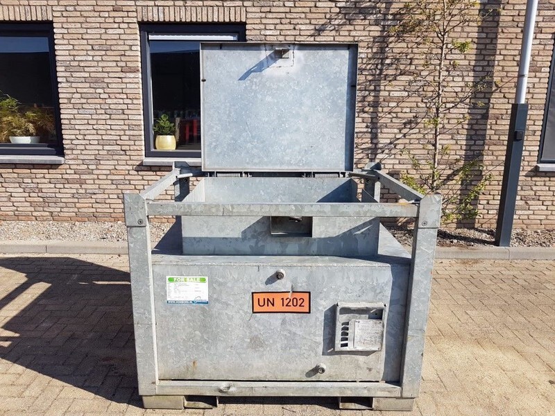 OTTO 1000 liter dieseltank IBC Gegalvaniseerd as New ! - Резервоар за складирање: слика 3 OTTO 1000 liter dieseltank IBC Gegalvaniseerd as New ! - Резервоар за складирање: слика 3