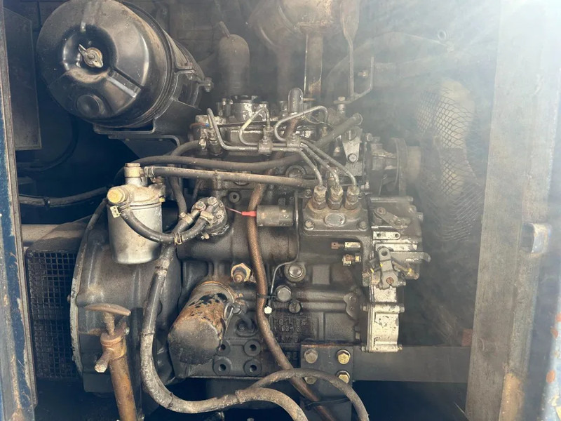 Perkins 130.13 Mecc Alte Spa 10 kVA Silent generatorset - Генераторска поставка: слика 3 Perkins 130.13 Mecc Alte Spa 10 kVA Silent generatorset - Генераторска поставка: слика 3
