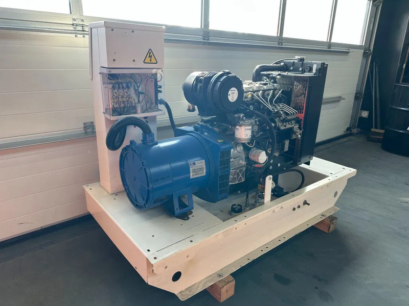 Perkins FG Wilson 23 kVA generatorset New ! - Генераторска поставка: слика 5 Perkins FG Wilson 23 kVA generatorset New ! - Генераторска поставка: слика 5