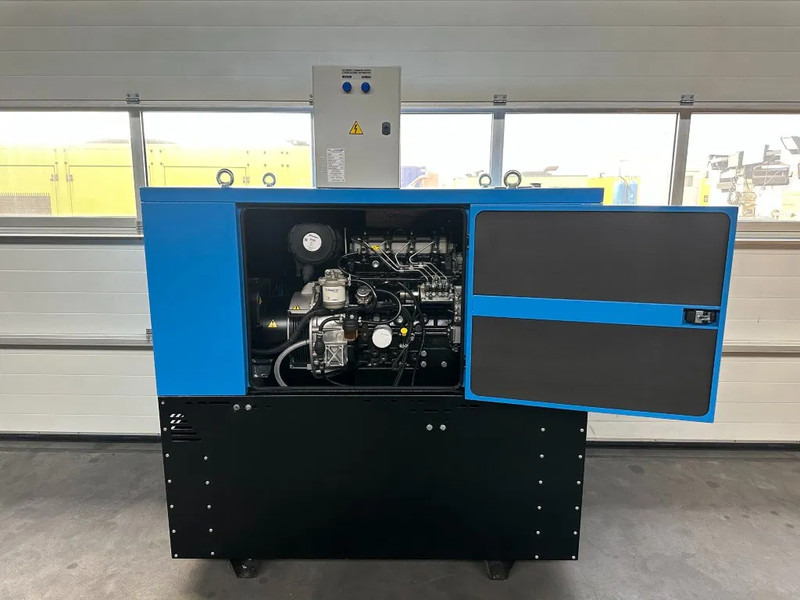 Perkins Leroy Somer 22 kVA Silent noodstroom systeem generatorset NSA XXL tank met ATS New ! - Генераторска поставка: слика 2 Perkins Leroy Somer 22 kVA Silent noodstroom systeem generatorset NSA XXL tank met ATS New ! - Генераторска поставка: слика 2