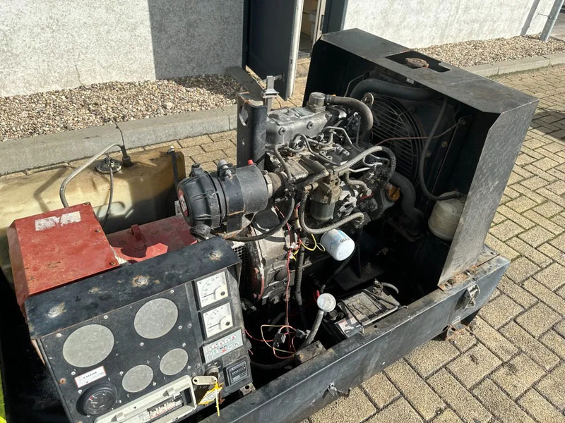 Генераторска поставка Pramac Yanmar 3TNE88-PG Mecc Alte Spa 15 kVA Silent generatorset: слика 5