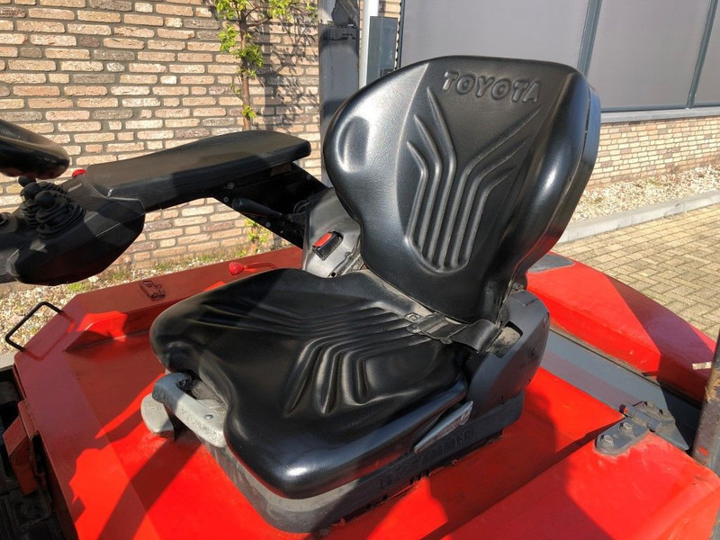 Toyota 1.6 ton Triplex Freelift Sideshift Elektra Heftruck - Електричен вилушкар: слика 4 Toyota 1.6 ton Triplex Freelift Sideshift Elektra Heftruck - Електричен вилушкар: слика 4