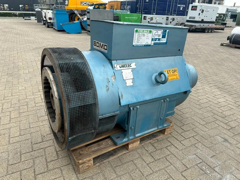 UNELEC 800 kVA generatordeel Alternator Unelec Ex Emergency Dubbel gelagerd Double Bearing - Генераторска поставка: слика 1 UNELEC 800 kVA generatordeel Alternator Unelec Ex Emergency Dubbel gelagerd Double Bearing - Генераторска поставка: слика 1