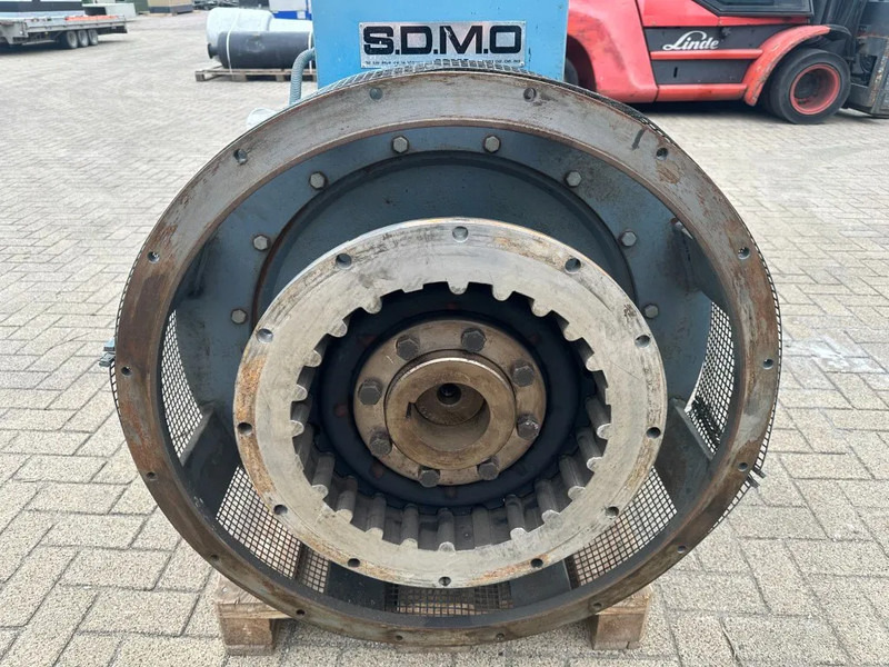 UNELEC 800 kVA generatordeel Alternator Unelec Ex Emergency Dubbel gelagerd Double Bearing - Генераторска поставка: слика 5 UNELEC 800 kVA generatordeel Alternator Unelec Ex Emergency Dubbel gelagerd Double Bearing - Генераторска поставка: слика 5