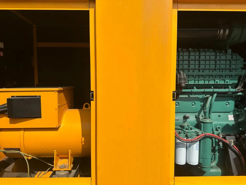 Volvo TWD 1210 G SDMO Leroy Somer 300 kVA Silent generatorset - Генераторска поставка: слика 2 Volvo TWD 1210 G SDMO Leroy Somer 300 kVA Silent generatorset - Генераторска поставка: слика 2