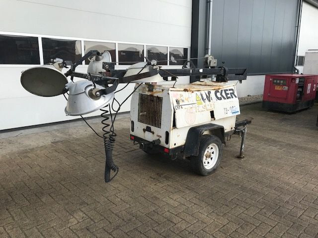 Wacker LTC4L Lombardini Diesel Mobiele light tower lichtmast aggregaat - Кула за рефлектори: слика 2 Wacker LTC4L Lombardini Diesel Mobiele light tower lichtmast aggregaat - Кула за рефлектори: слика 2