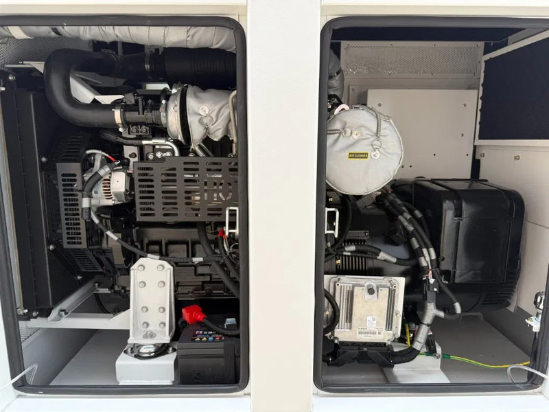 Yanmar Stage 5 Yanmar 45 kVA Silent Rental generatorset - Генераторска поставка: слика 4 Yanmar Stage 5 Yanmar 45 kVA Silent Rental generatorset - Генераторска поставка: слика 4