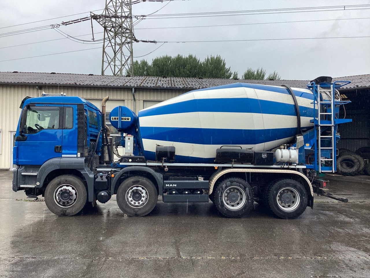 MAN TGS 35.470 8x4 Liebherr HTM 905P 9m³ Intarder - Камион миксер за бетон: слика 2 MAN TGS 35.470 8x4 Liebherr HTM 905P 9m³ Intarder - Камион миксер за бетон: слика 2
