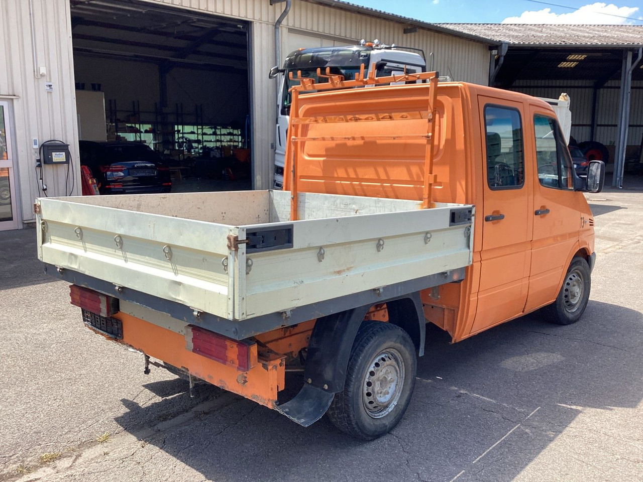 Mercedes-Benz Sprinter Pritsche Doka 211 CDI - Комбе со отворен сандак, Комби со двојна кабина: слика 4 Mercedes-Benz Sprinter Pritsche Doka 211 CDI - Комбе со отворен сандак, Комби со двојна кабина: слика 4